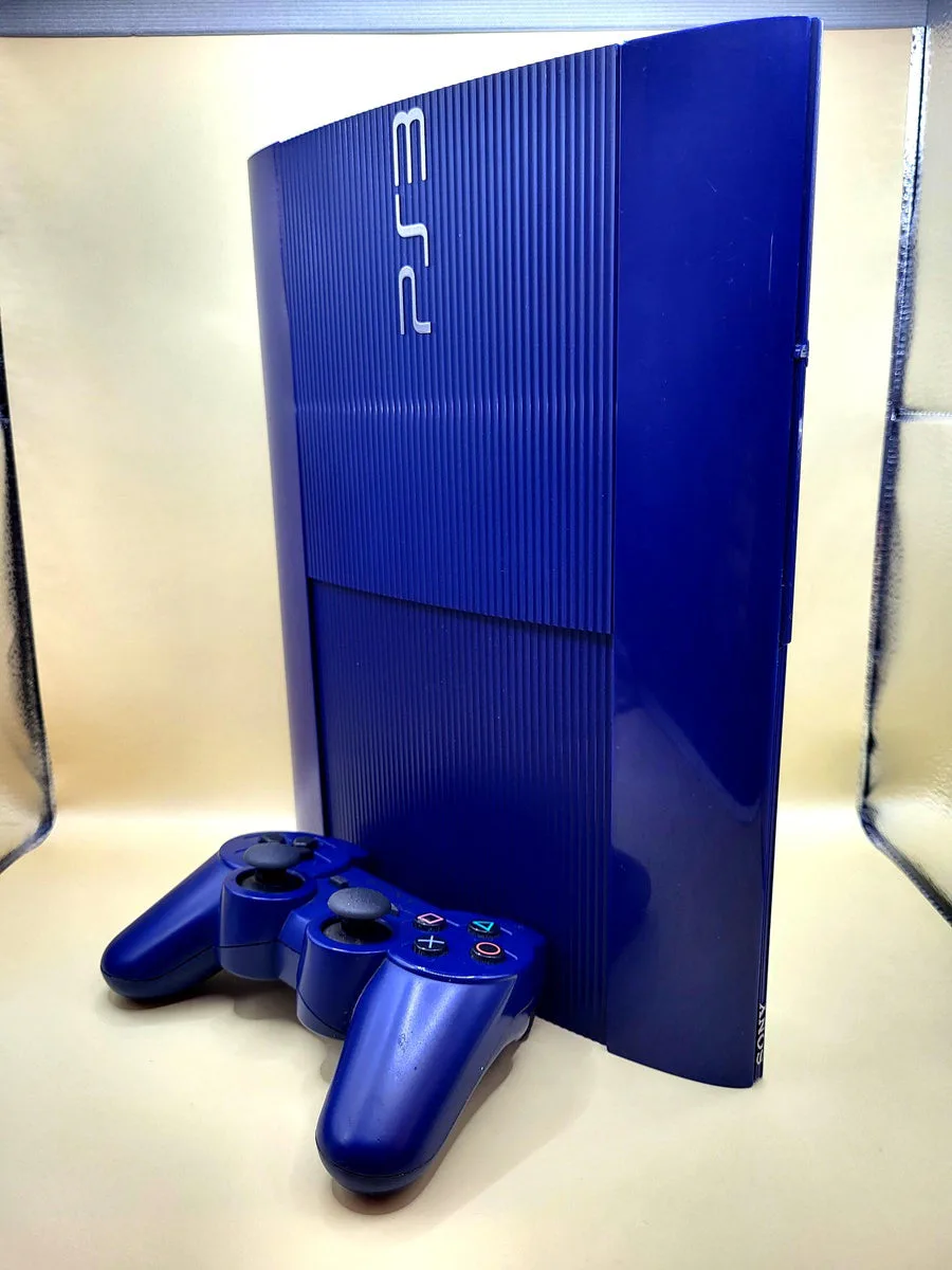 PlayStation 3 Super Slim Azurite Blue And Controller voorkant
