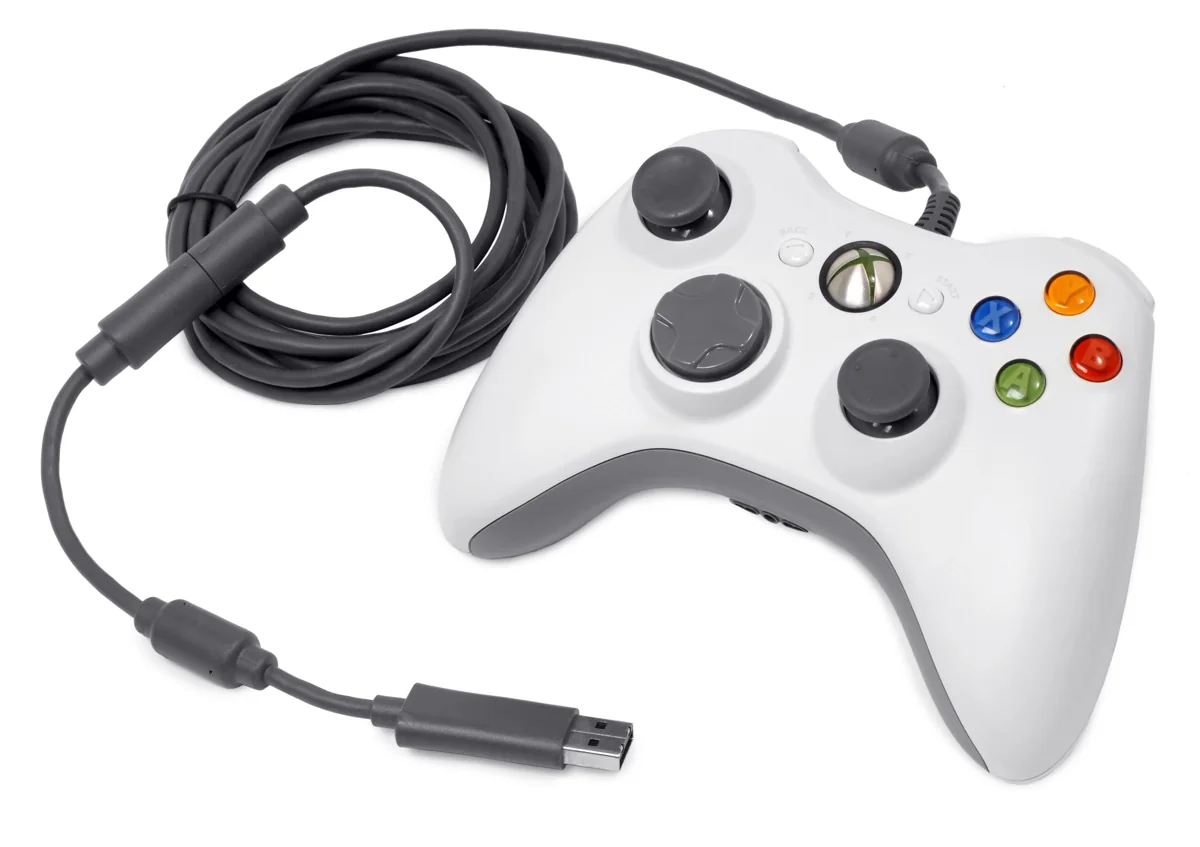 Witte bedrade Xbox 360-controller met USB-kabel en loskoppeling